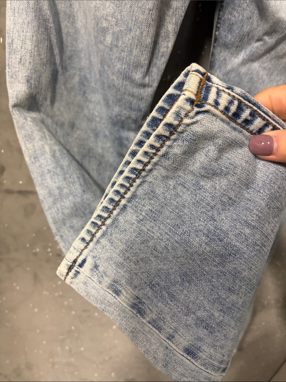 True Religion Light Wash Straight Leg Jeans with Signature Flap Pockets - Picture 7 of 13